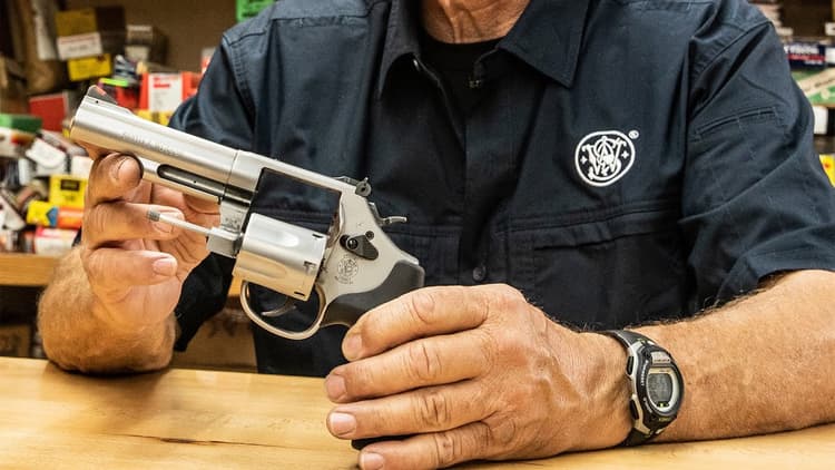 ANATOMY OF A REVOLVER | Smith & Wesson