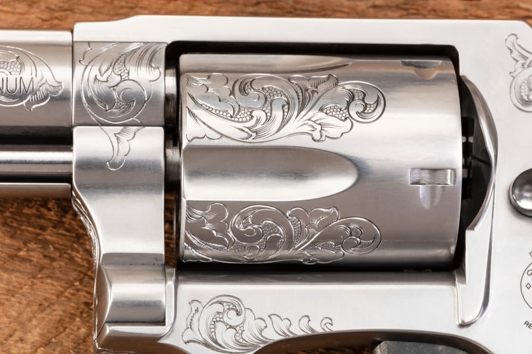 BULINO AND TRADITIONAL ENGRAVING